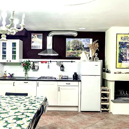 Tavernetta Con Camino In Collina ปิอาโนโร ห้อง รูปภาพ